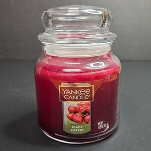 New Yankee Candle Black Cherry 14.5 Ounce Medium Glass Jar Candle